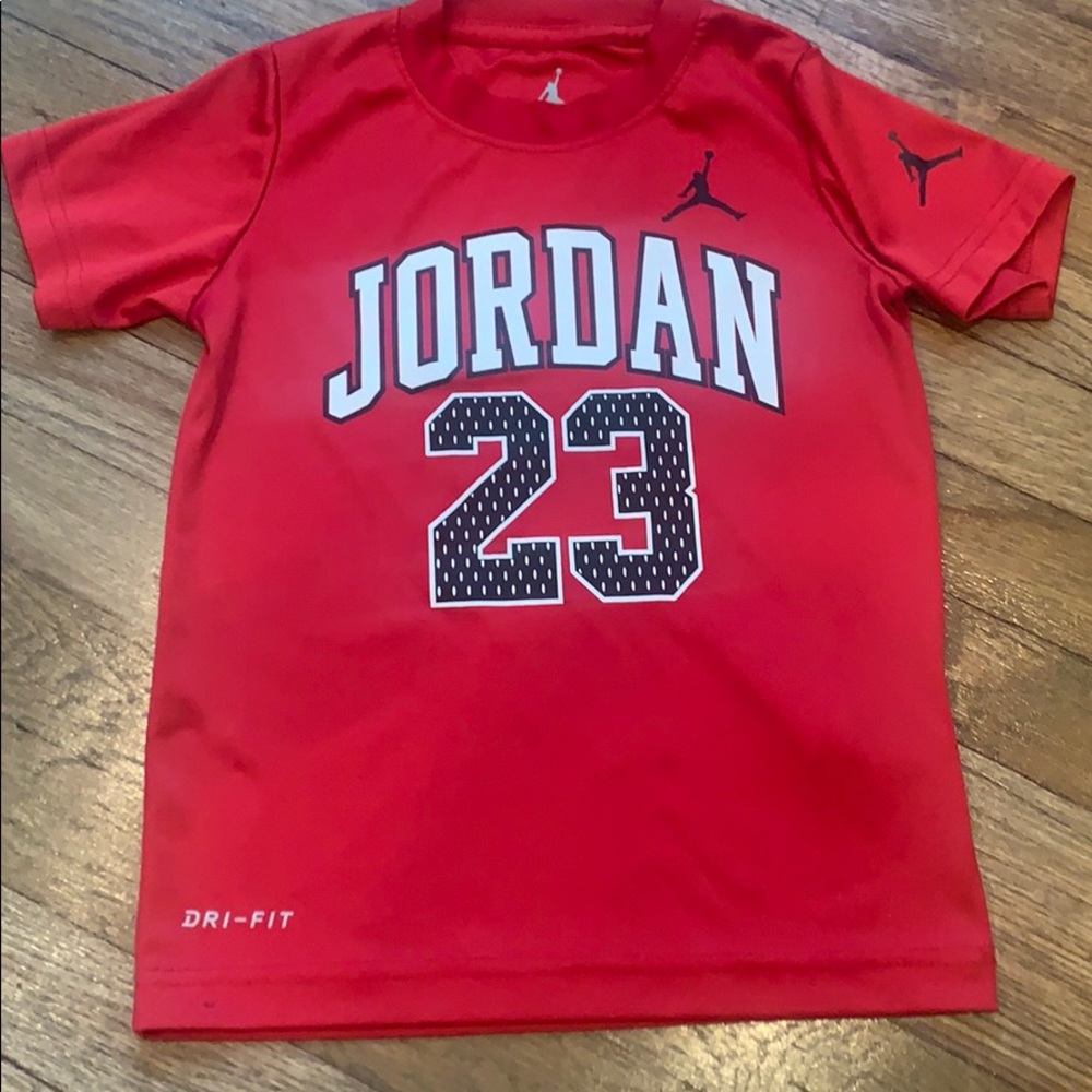 Jordan t shirt size 6